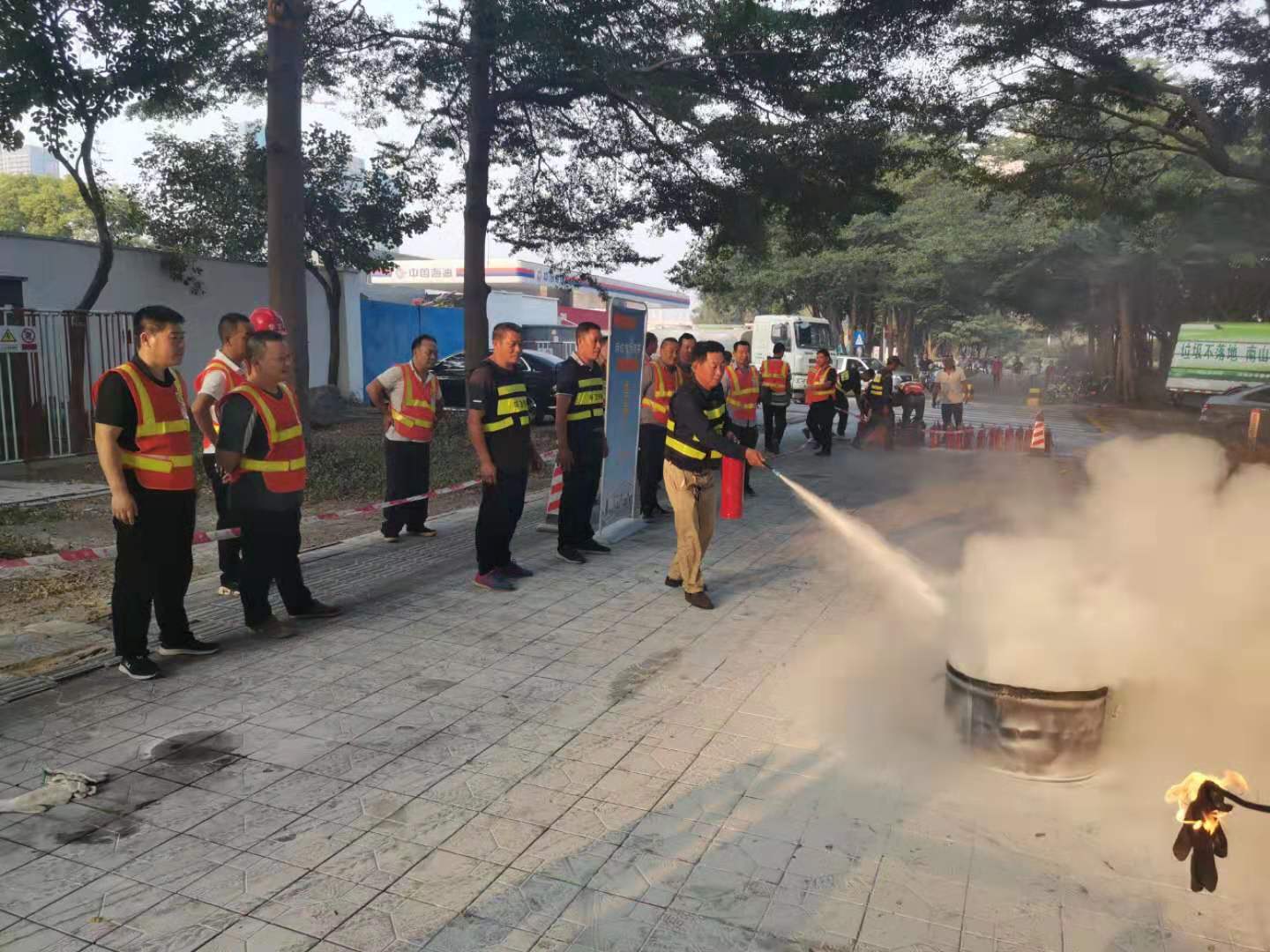 “安全第一，預防為主”之消防安全演練